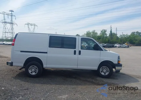 2021 Chevrolet Express Cargo Rwd 2500 Regular Wheelbase Wt from USA, damaged, VIN 1GCWGAF72M1208980